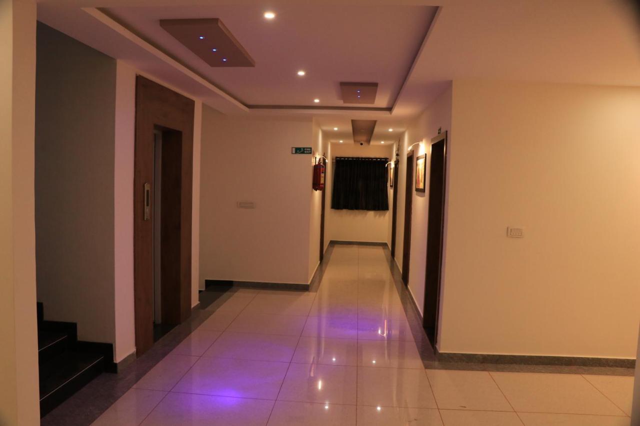 Hotel Viraj Residency Bhuj Exterior foto